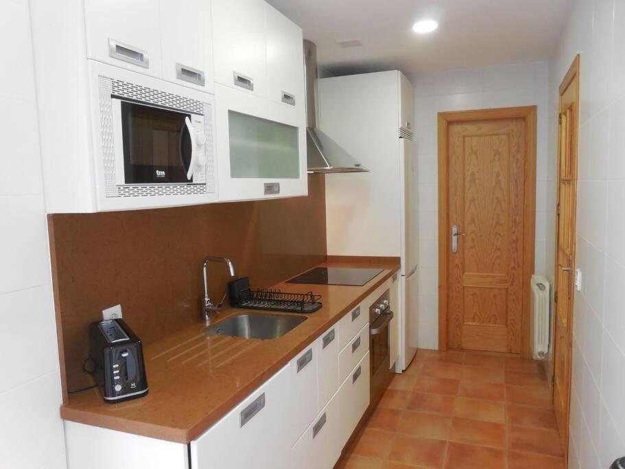 Precioso Piso De 2 Habitaciones Armilla Luaran gambar